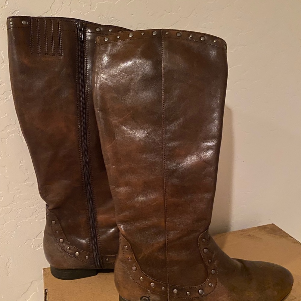 Born Brown Boots
